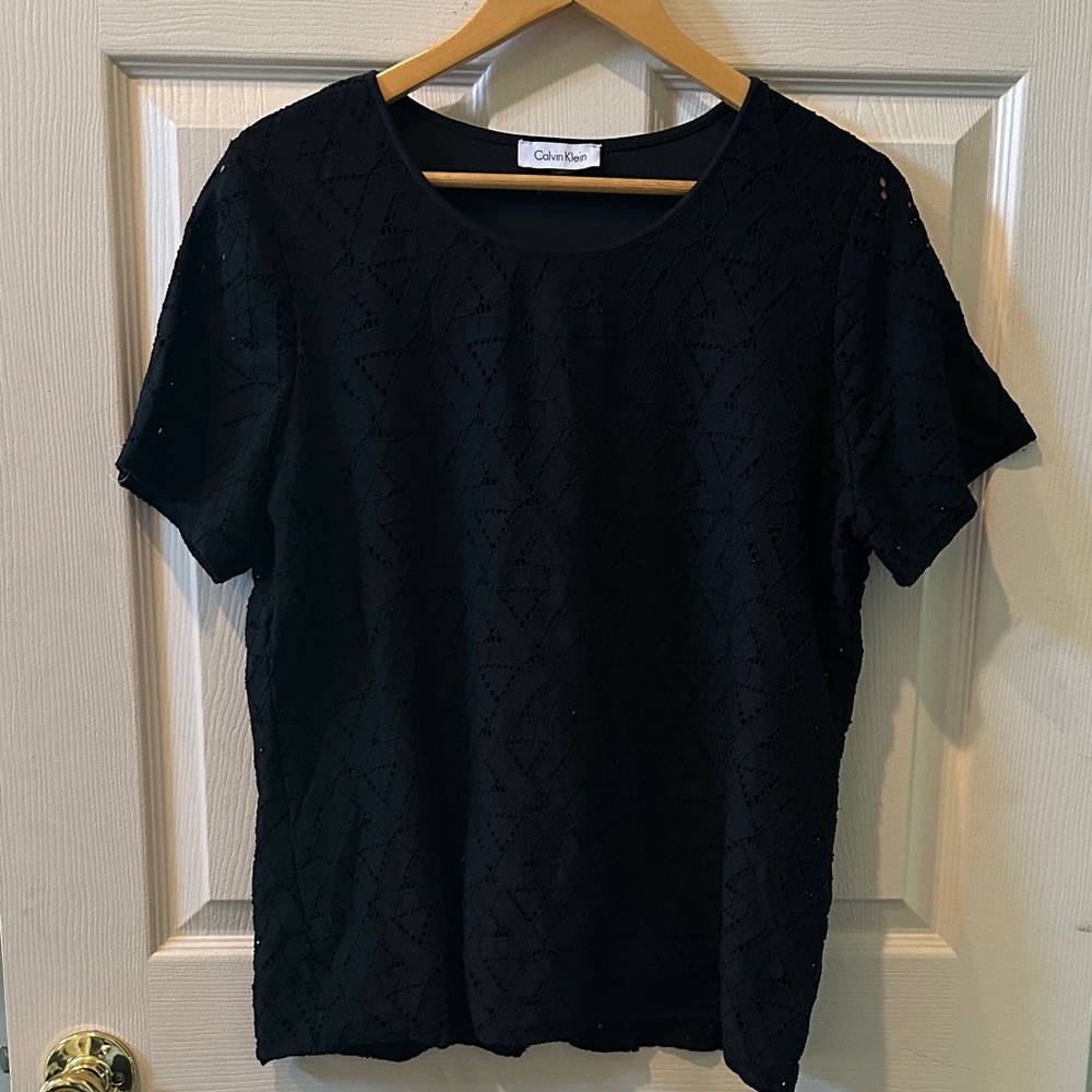 Calvin Klein Black Geometric Patterned Short Sleeve Tee with Black Underlay